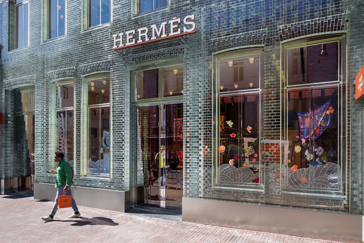 When Glass Became a Brick: Hermès Amsterdam and the Transparency of Luxury